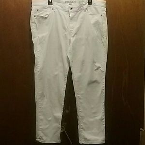 White Levi Jeans